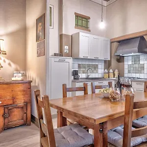 https://casa-alice-cortona.it-tuscanyhotel.com